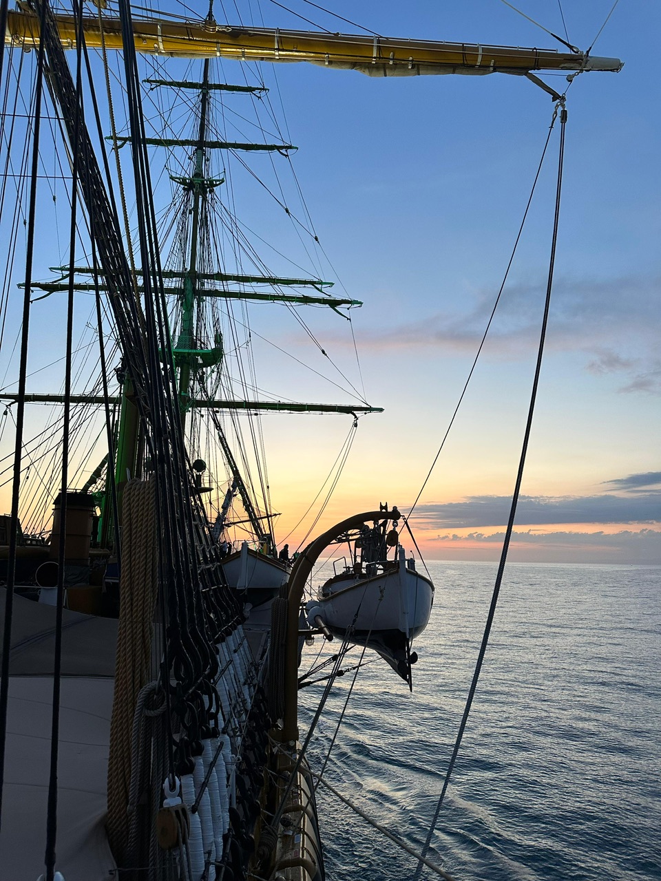 Il passaggio dell''Amerigo Vespucci